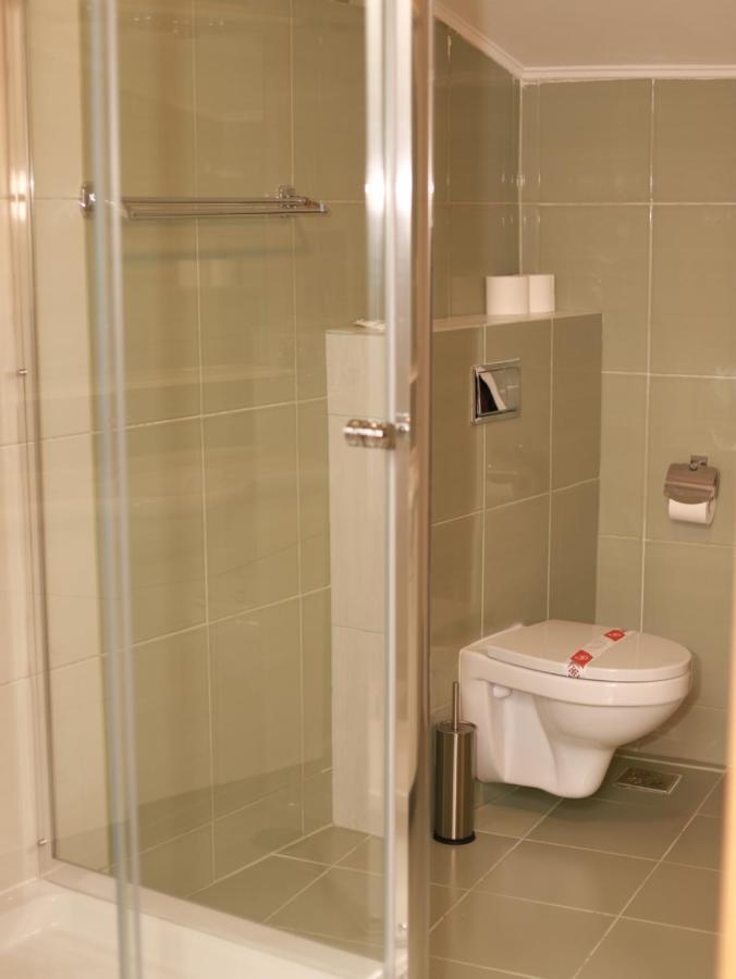 Hotel Pietrele Lui Solomon Braszów Zewnętrze zdjęcie