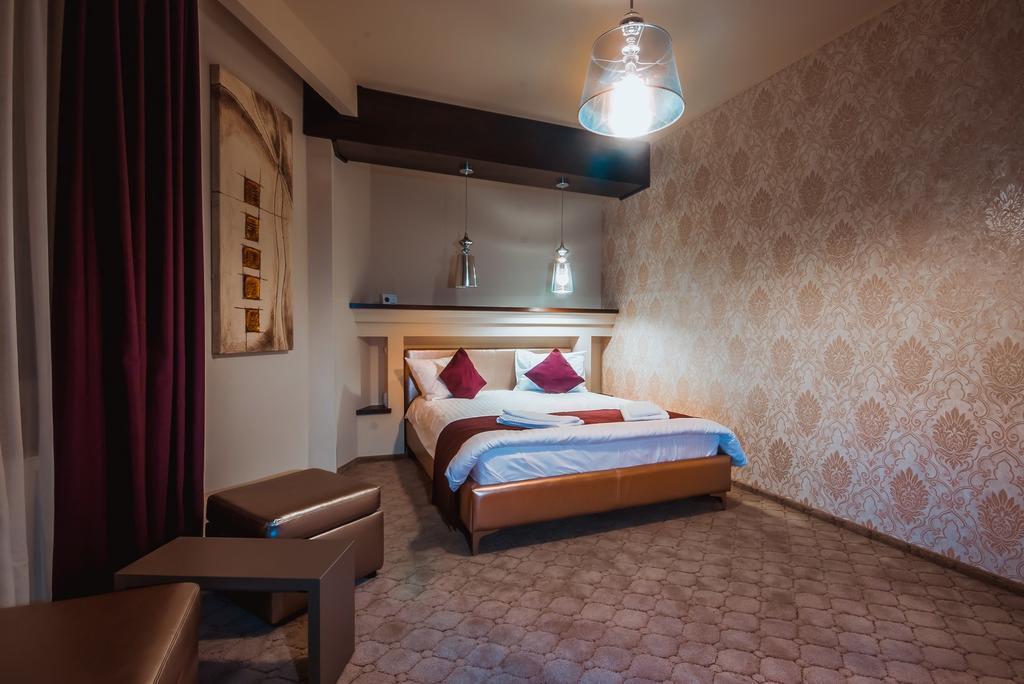 Hotel Pietrele Lui Solomon Braszów Zewnętrze zdjęcie