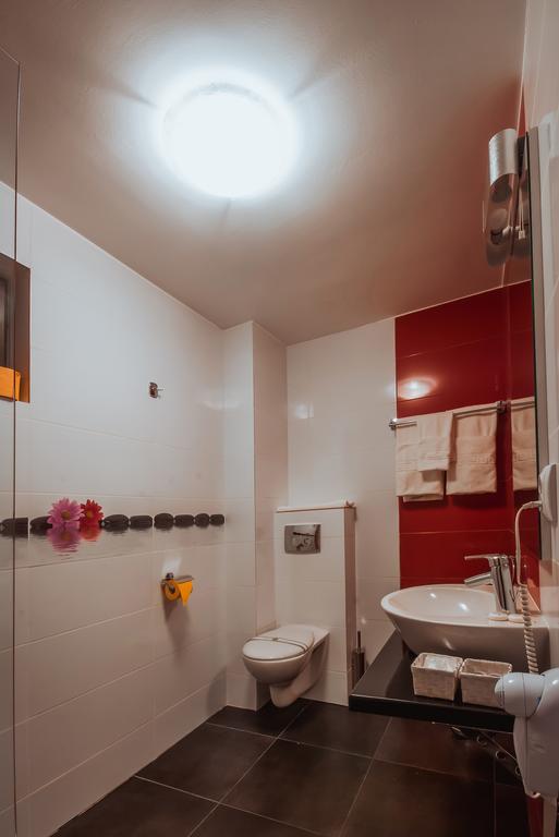 Hotel Pietrele Lui Solomon Braszów Zewnętrze zdjęcie