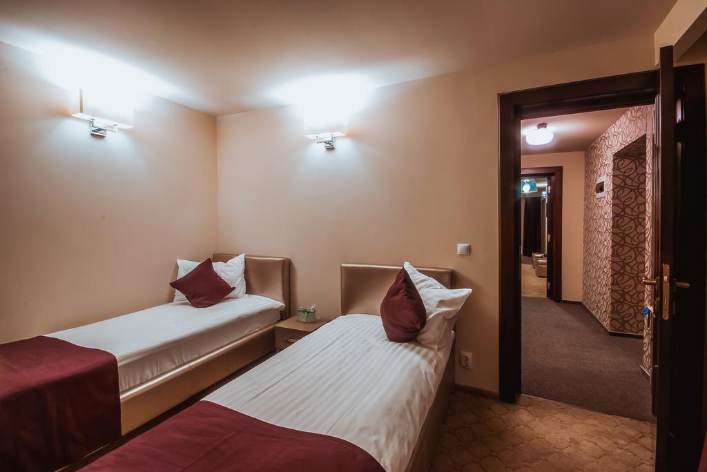 Hotel Pietrele Lui Solomon Braszów Zewnętrze zdjęcie