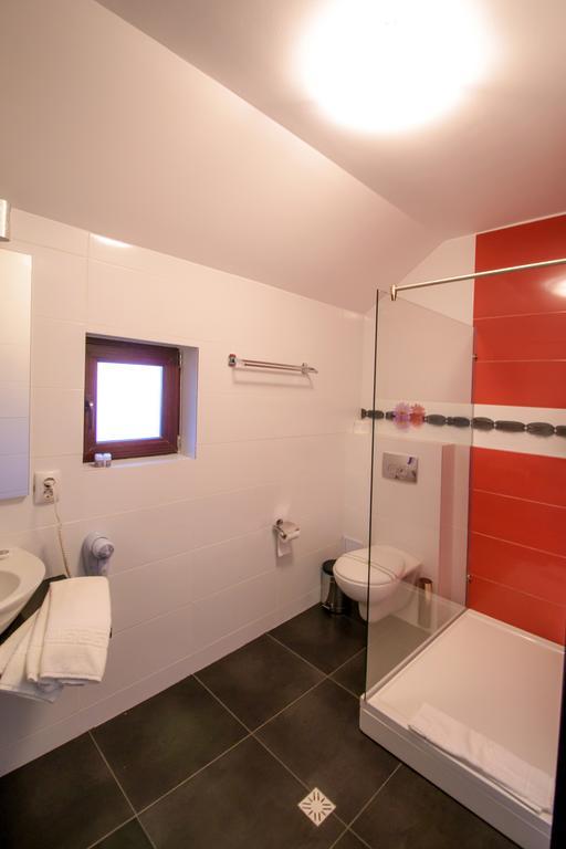 Hotel Pietrele Lui Solomon Braszów Zewnętrze zdjęcie
