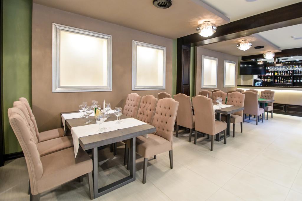 Hotel Pietrele Lui Solomon Braszów Zewnętrze zdjęcie