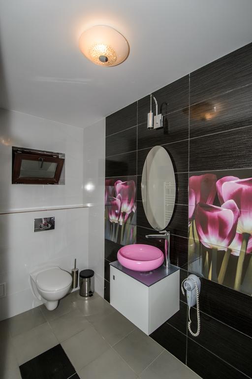 Hotel Pietrele Lui Solomon Braszów Zewnętrze zdjęcie